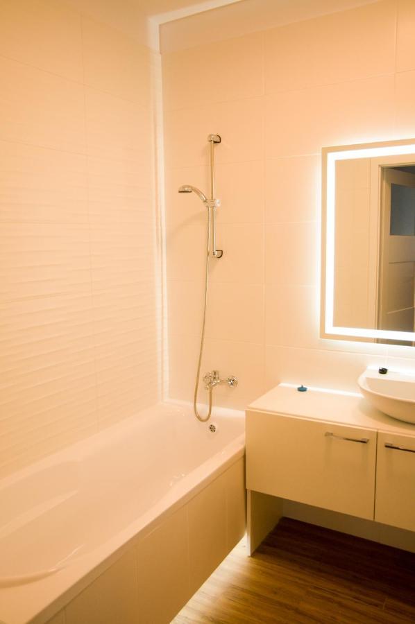 Apartament Verde Lodž Exteriér fotografie